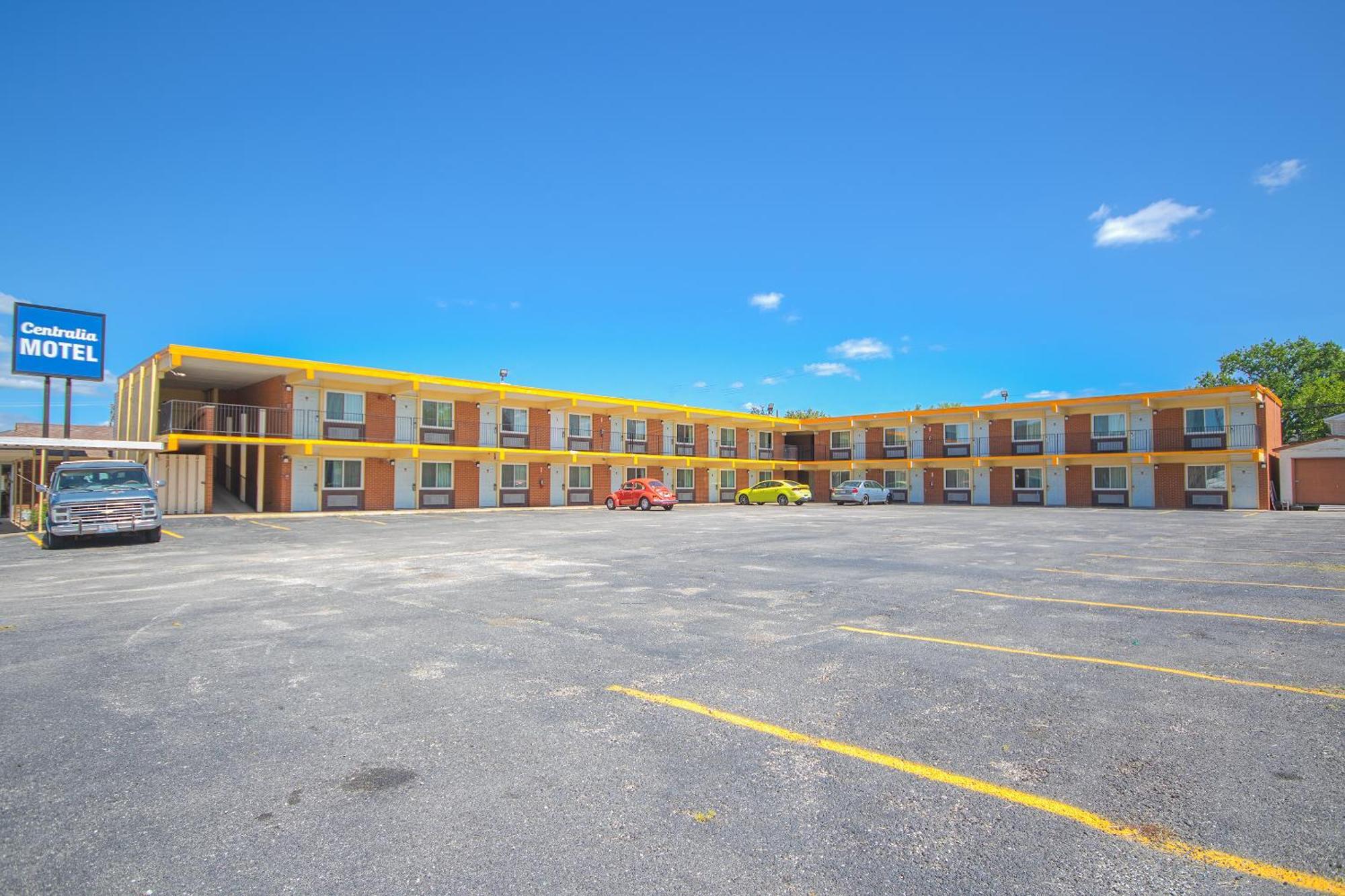 Centralia Motel Near Downtown By Oyo Exteriör bild